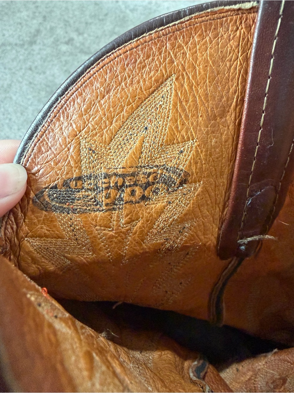 Men's Brown Western Leather Cowboy Boots - Picture 5 of 6